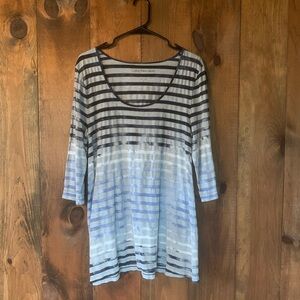 Striped three-quarter sleeve T-shirt